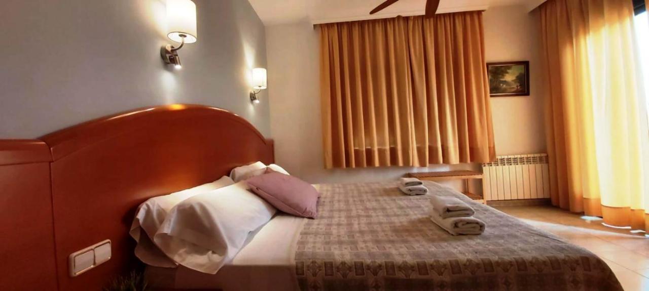 Hotel Bonsol Lloret de Mar Bagian luar foto